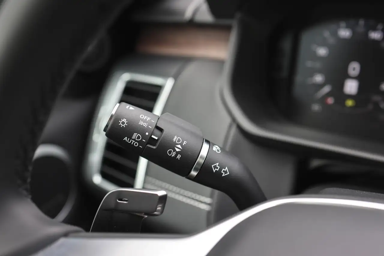 Land Rover Discovery - Image 22