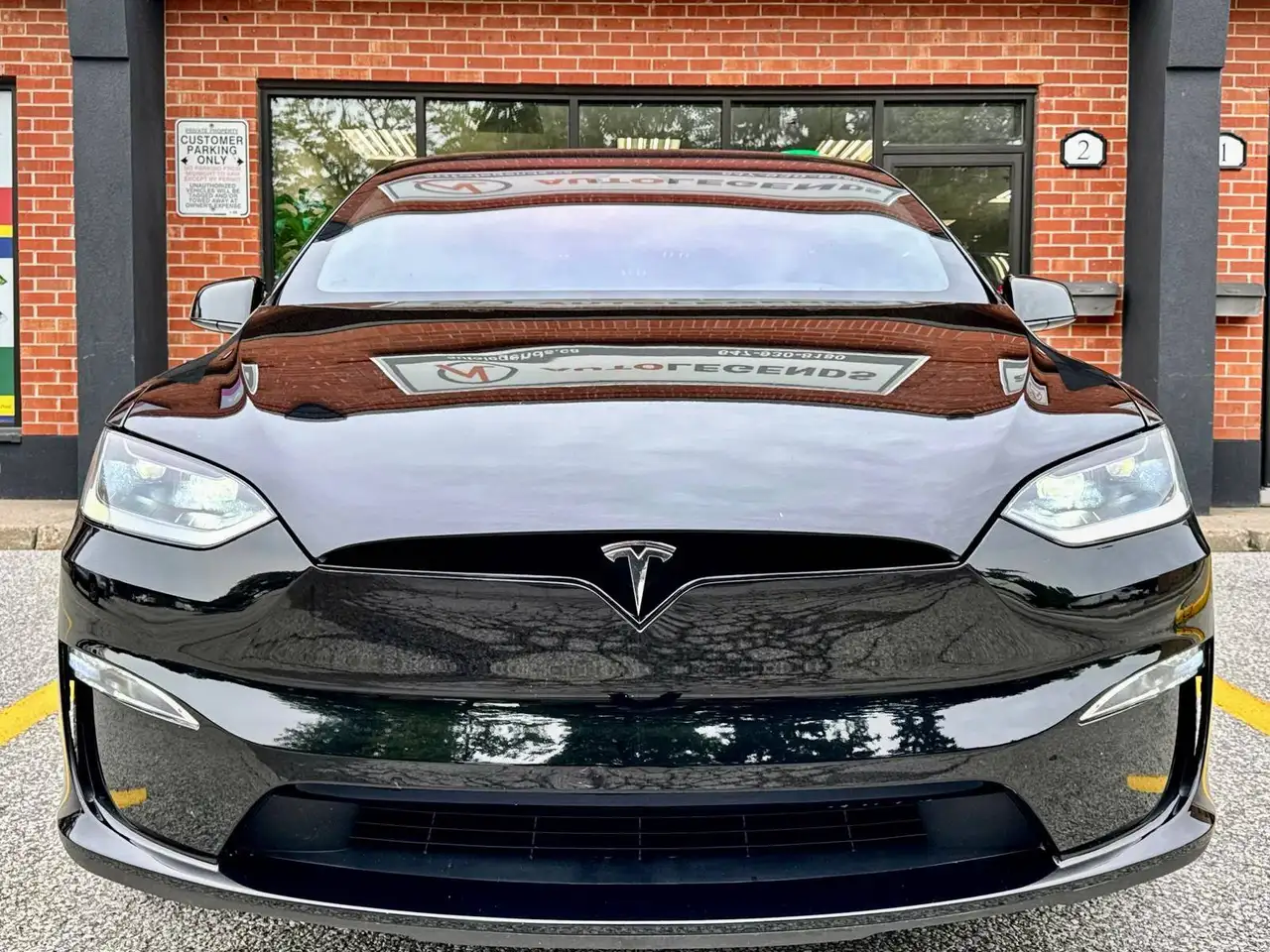 Tesla Model X - Image 9