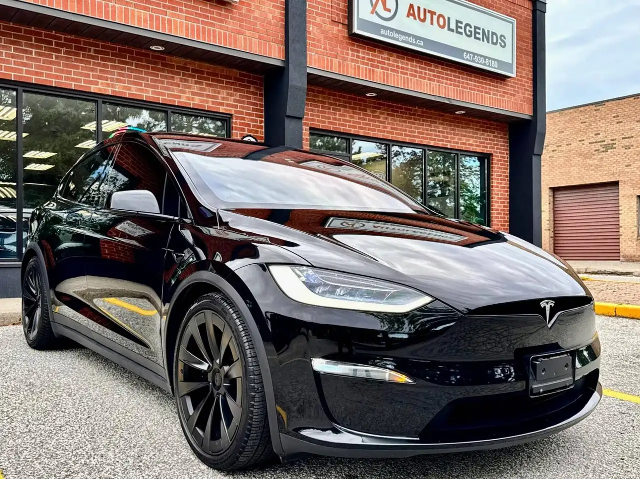 Tesla Model X - Image 8