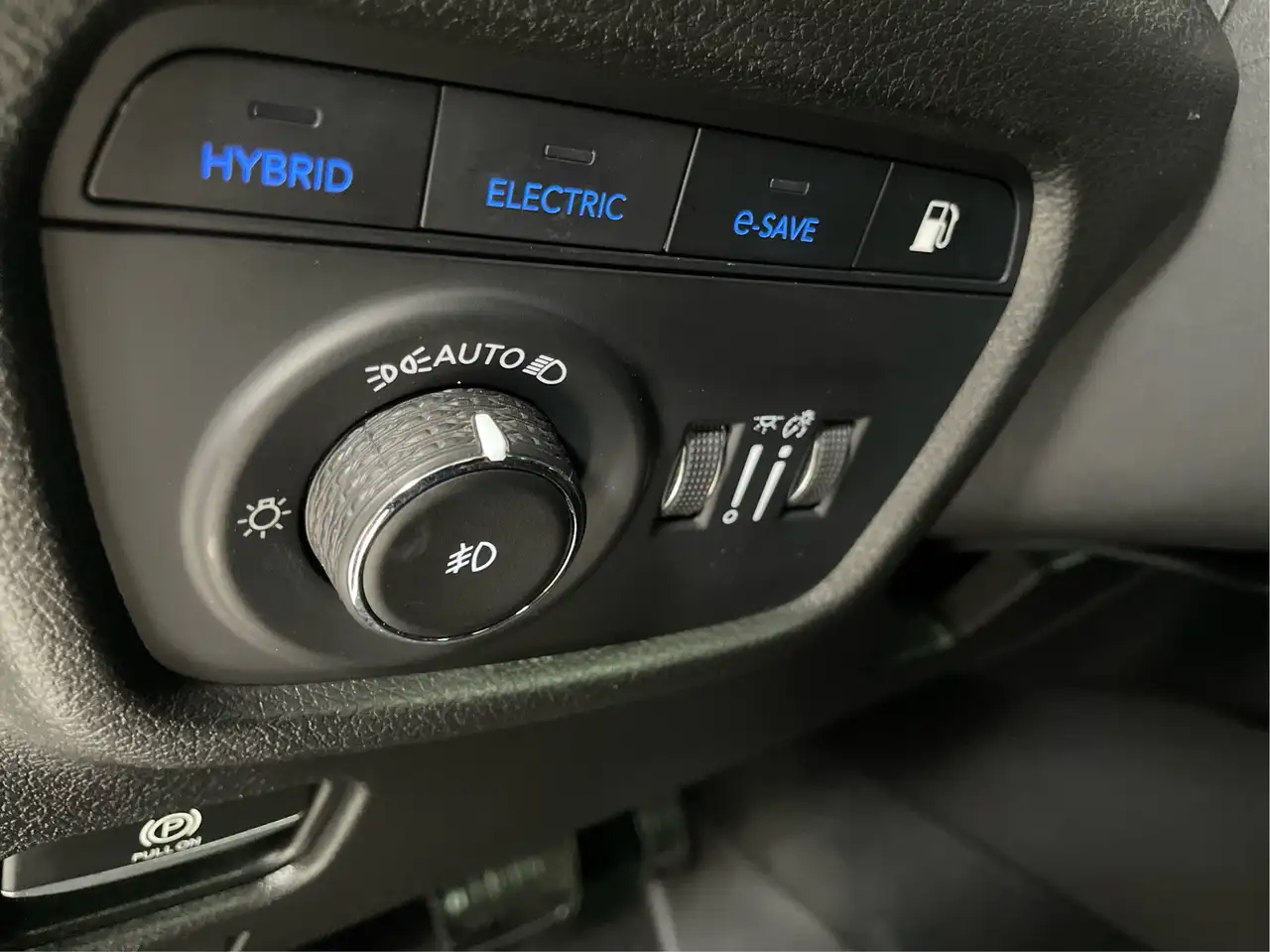 Jeep Grand Cherokee - Image 22