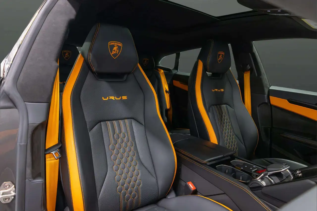 Lamborghini Urus - Image 17