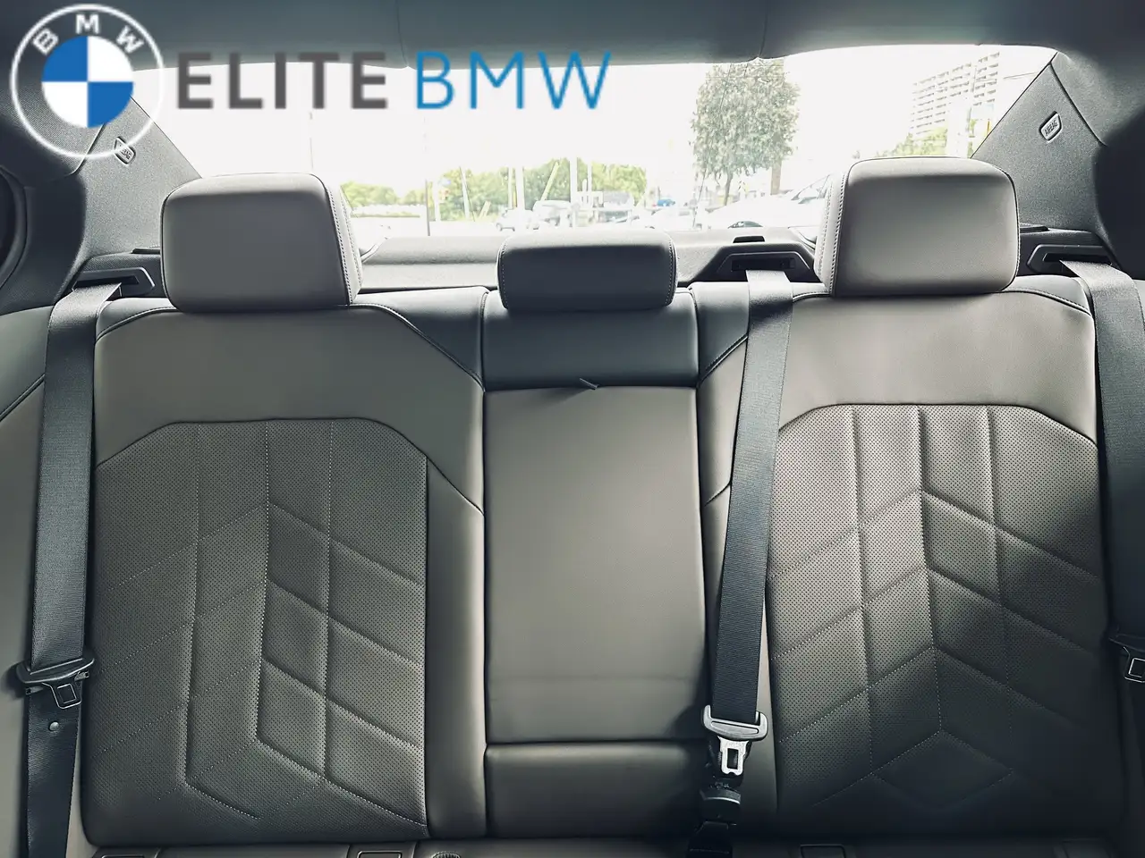 BMW 5 Series - Image 22