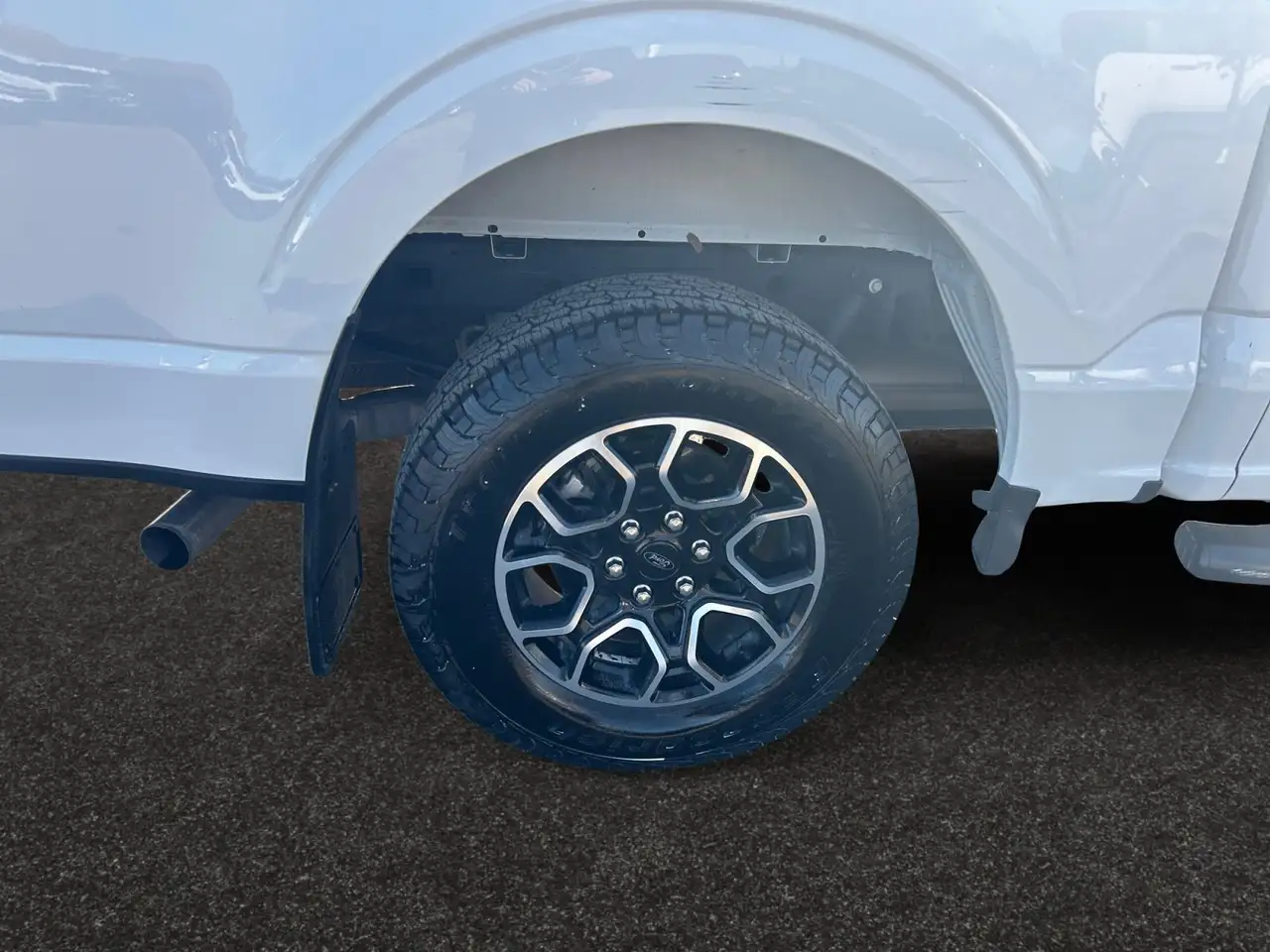 Ford F-150 - Image 10