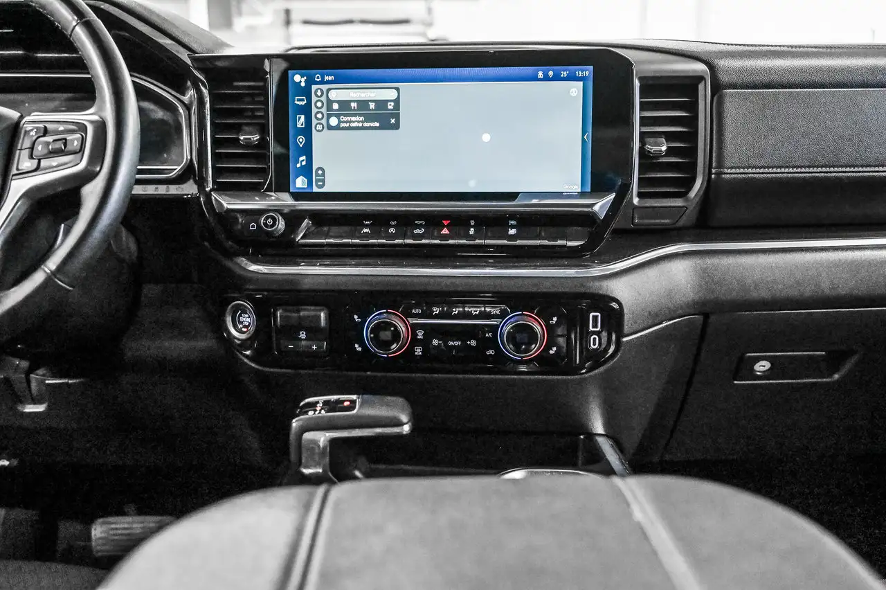 Chevrolet Silverado 1500 - Image 40