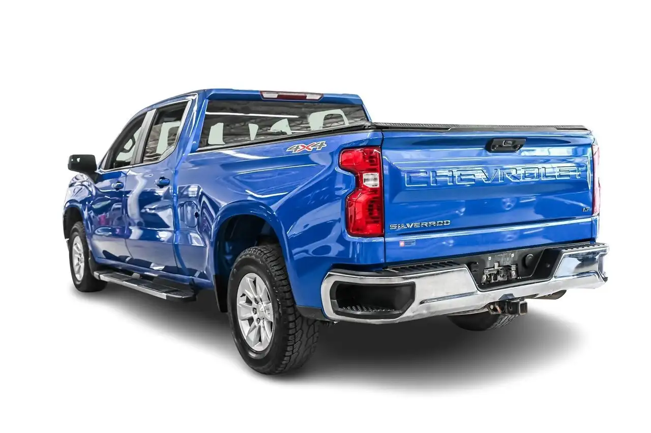 Chevrolet Silverado 1500 - Image 11