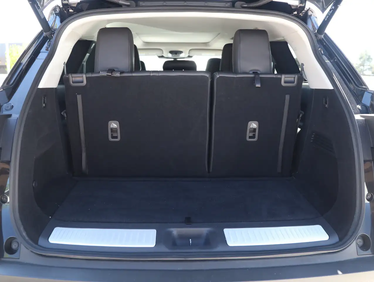 Infiniti QX60 - Image 10