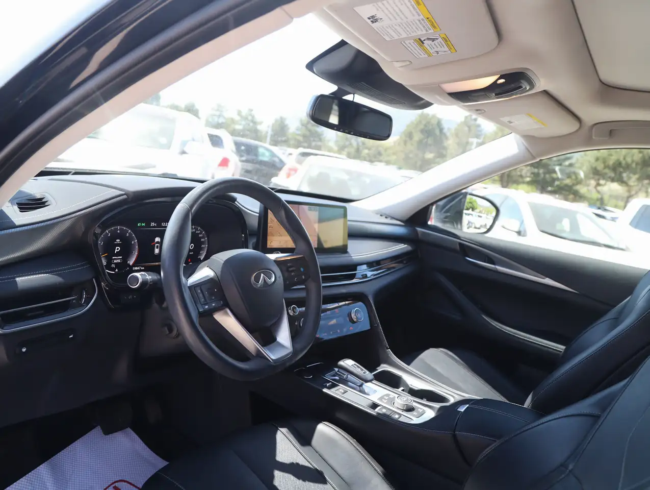Infiniti QX60 - Image 14