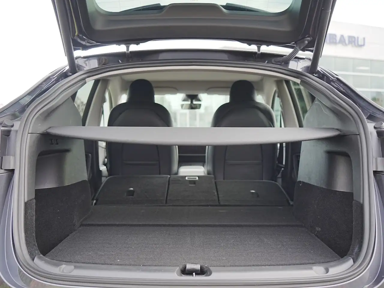 Tesla Model Y - Image 35