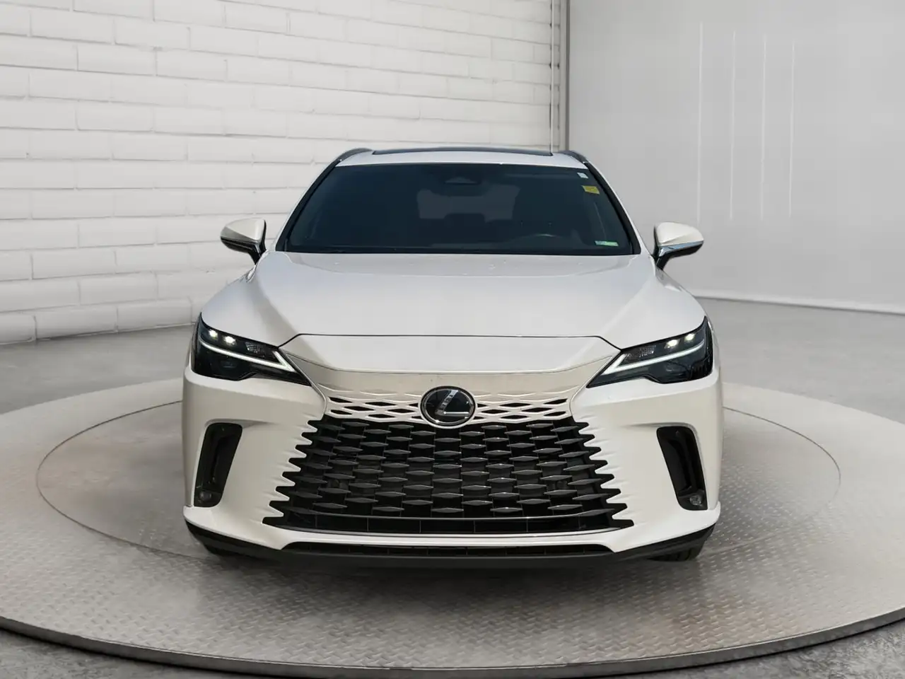 Lexus RX - Image 2