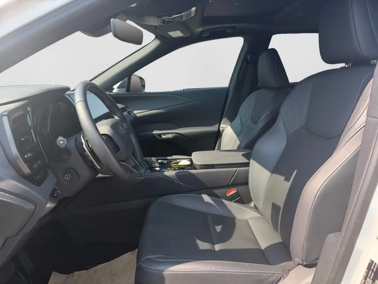 Lexus RX - Image 11