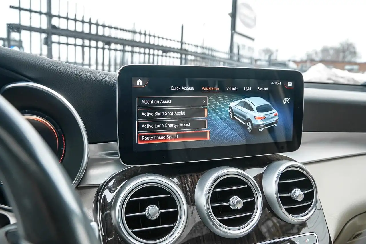 Mercedes-Benz GLC - Image 23