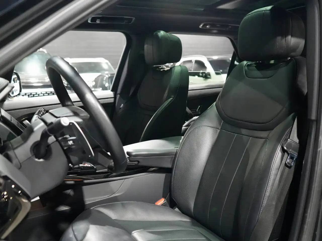Land Rover Range Rover Sport - Image 9