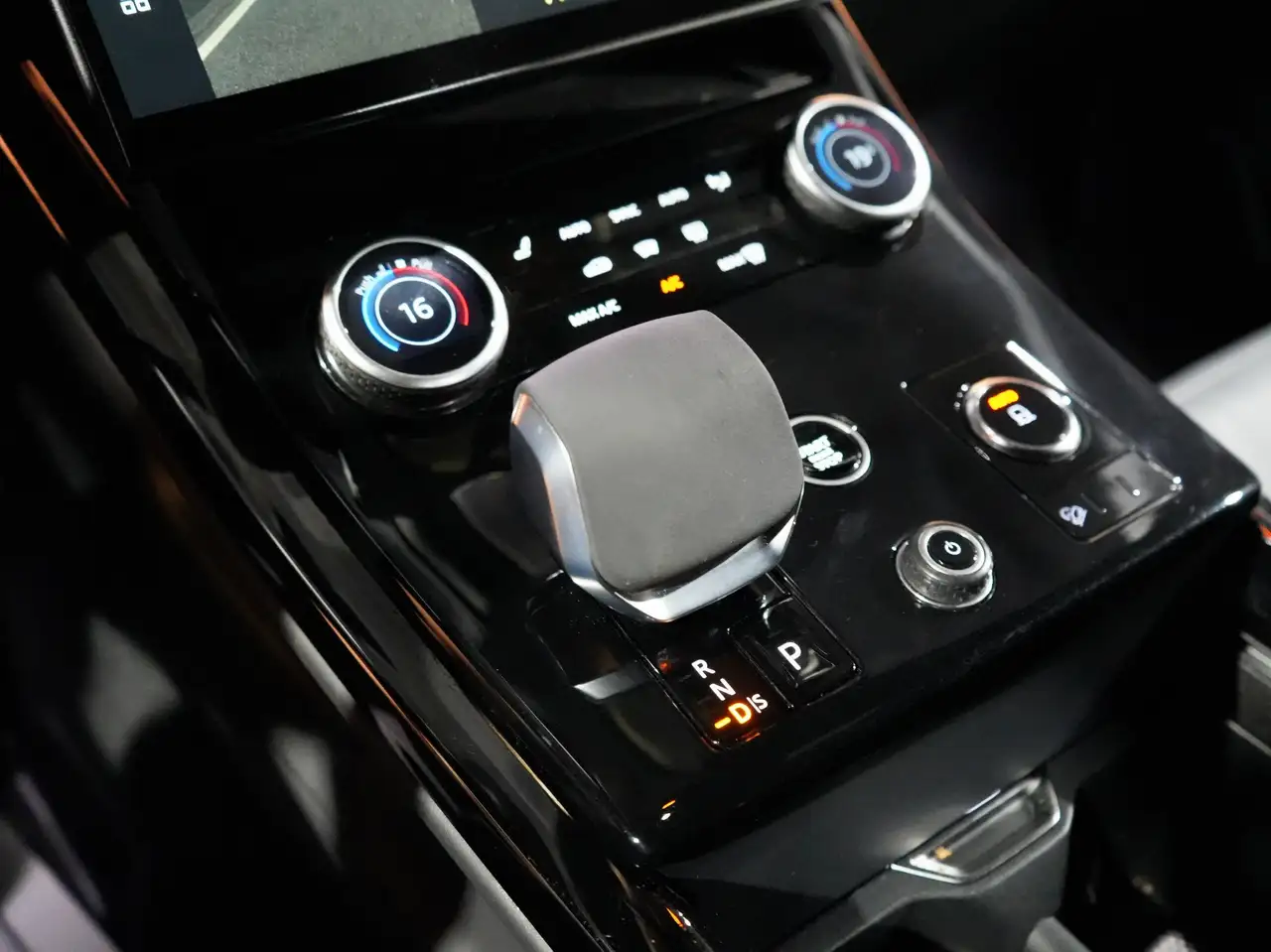 Land Rover Range Rover Sport - Image 20