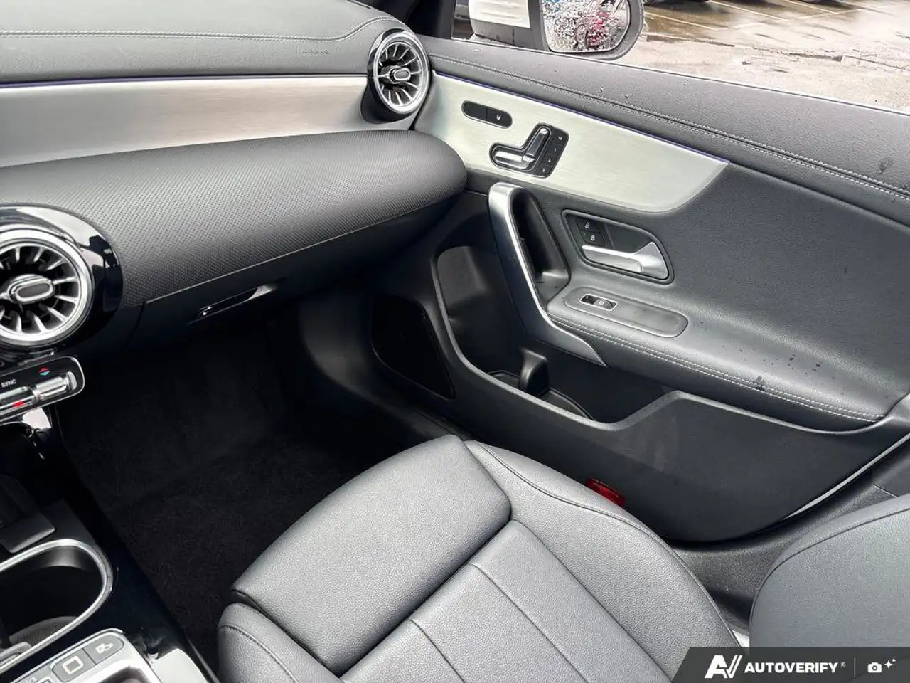Mercedes-Benz CLA - Image 25