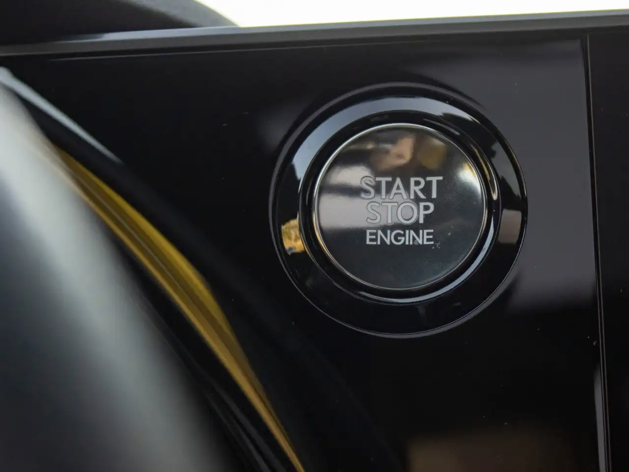 Lexus RX - Image 11