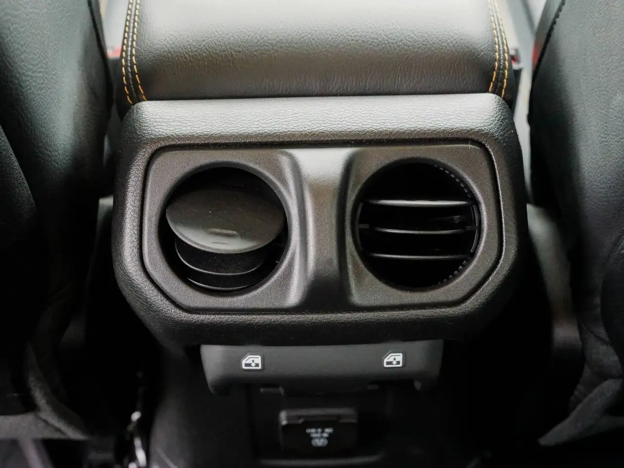 Jeep Wrangler - Image 25
