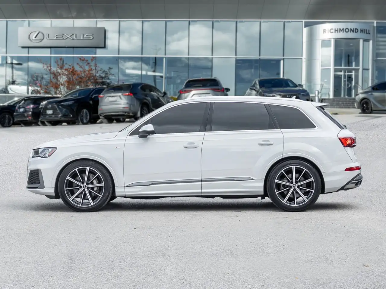 Audi Q7 - Image 4