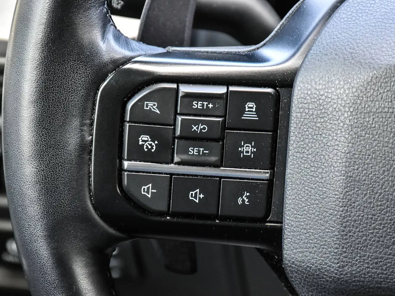 Ford F-150 - Image 19