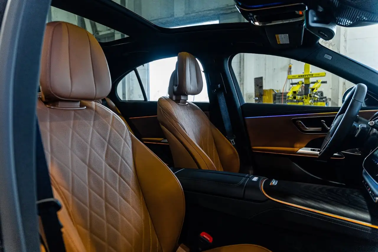 Mercedes-Benz E-Class - Image 21