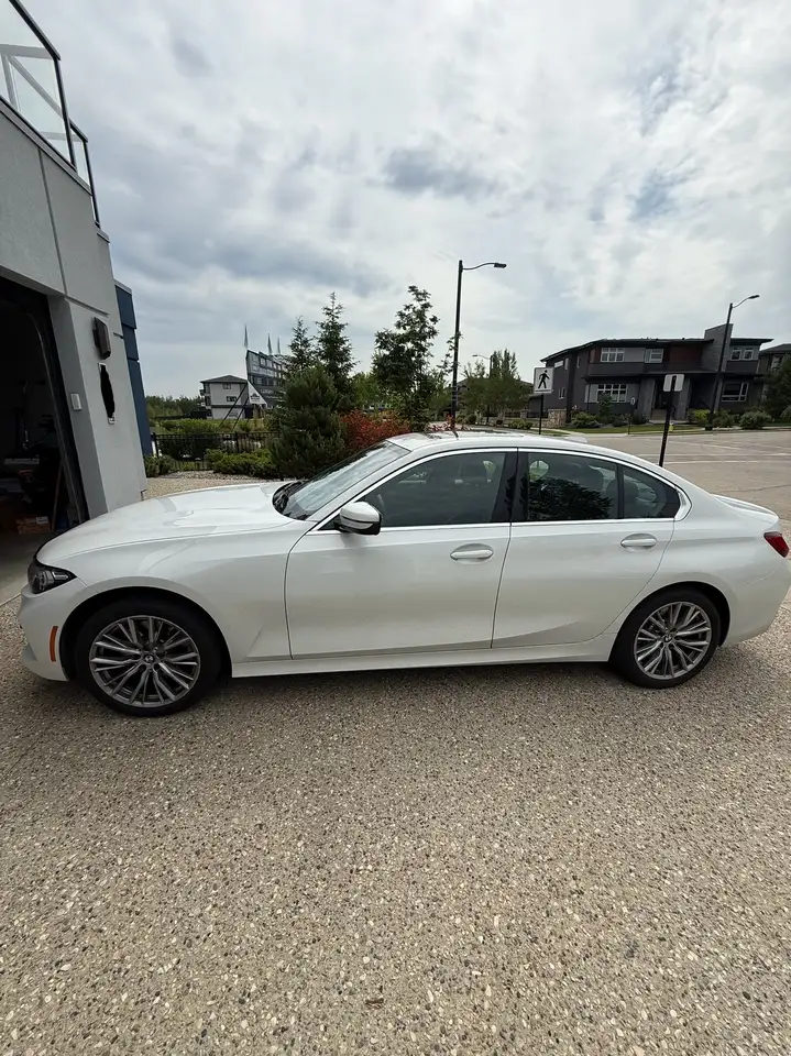 BMW 3 Series - Image 2