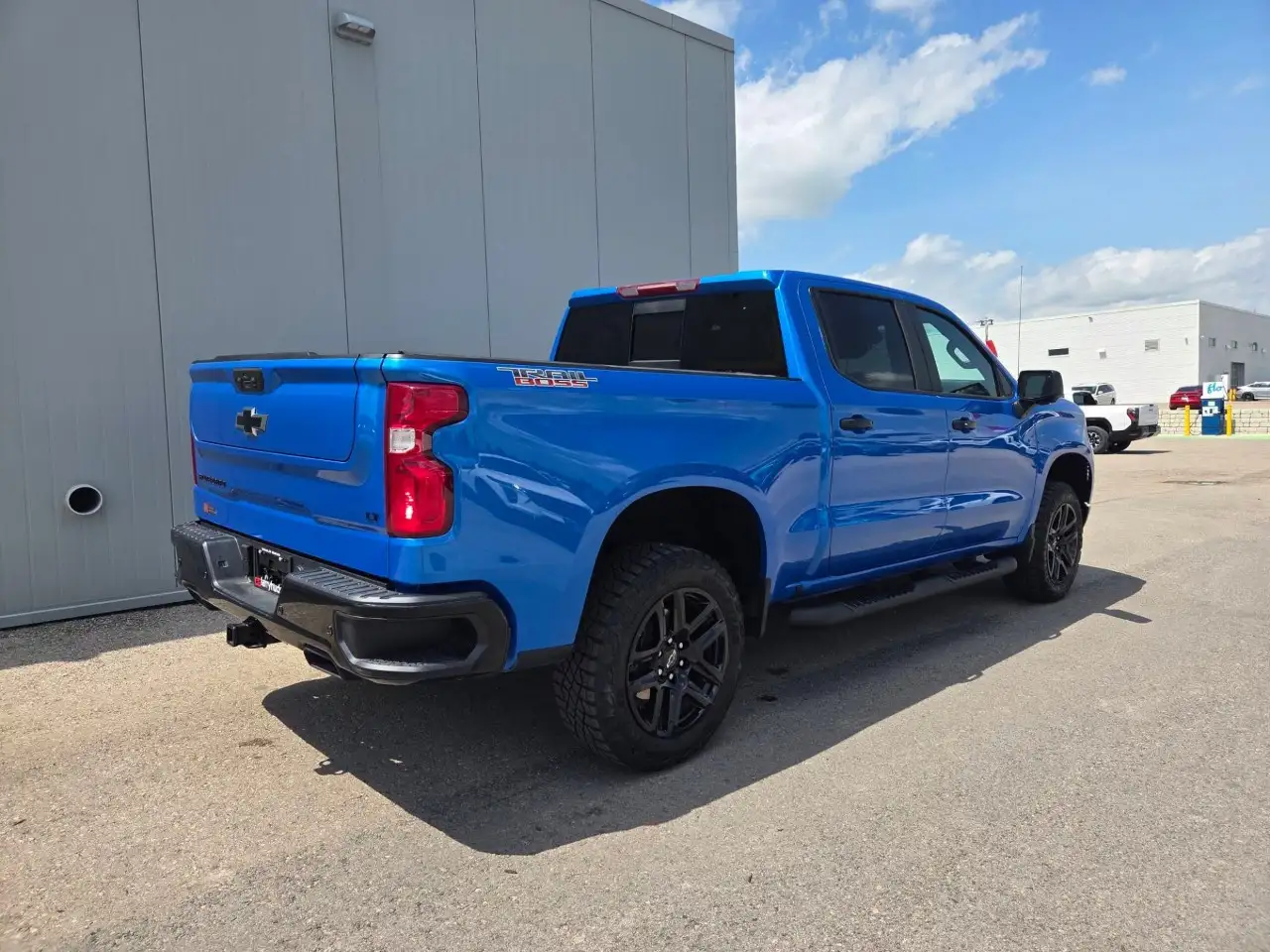Chevrolet Silverado 1500 - Image 6