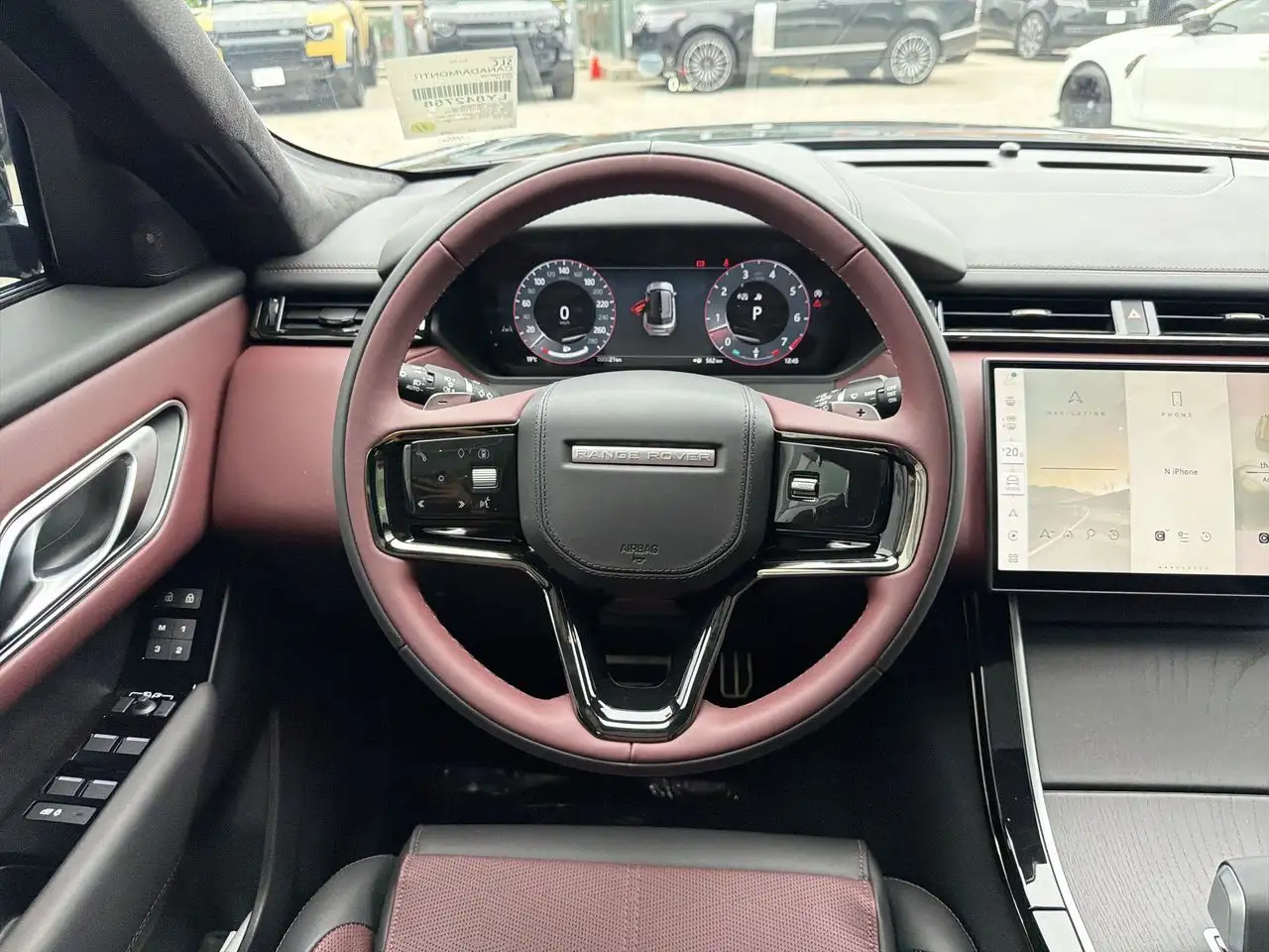 Land Rover Range Rover Velar - Image 11
