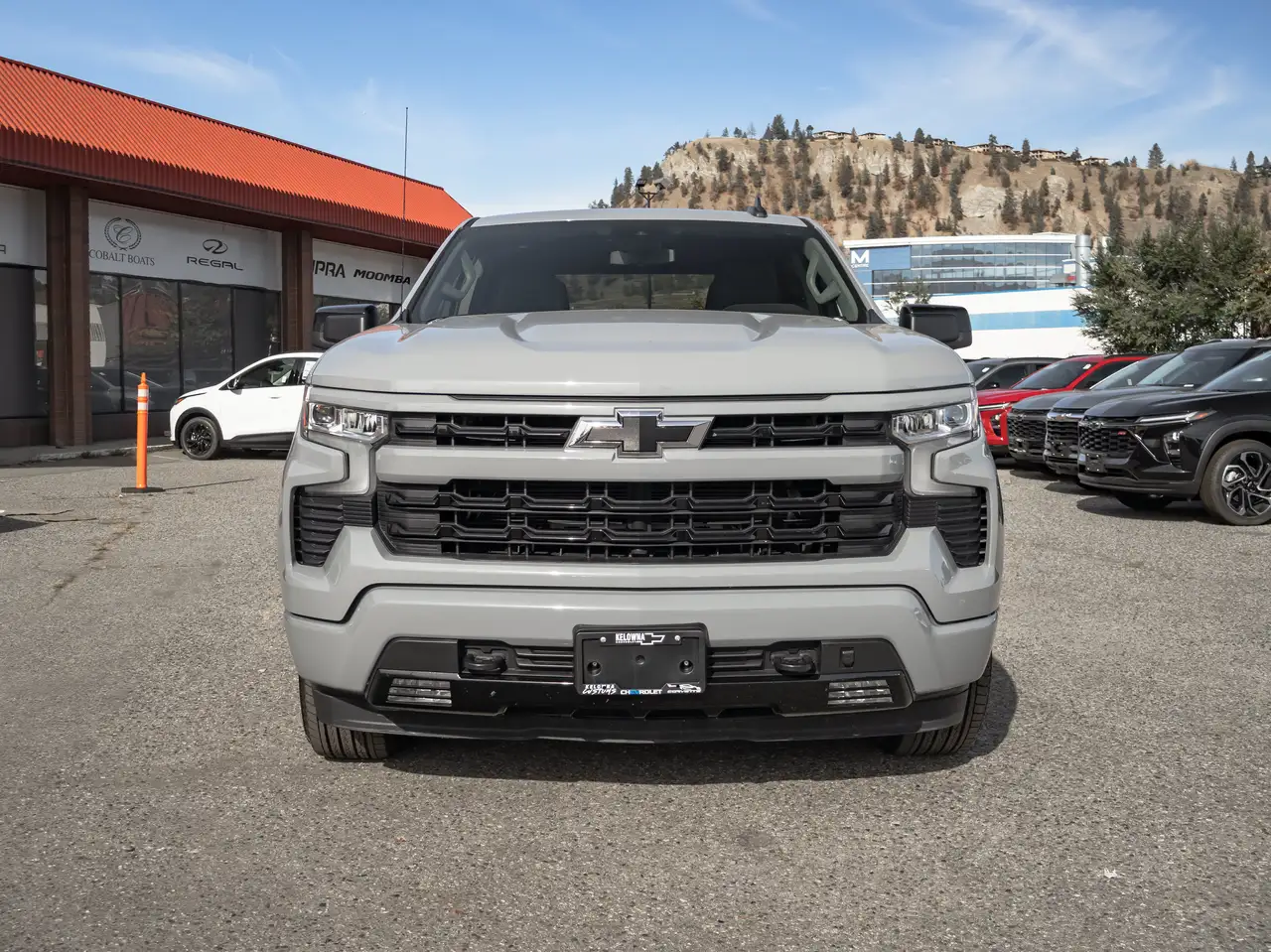 Chevrolet Silverado 1500 - Image 3