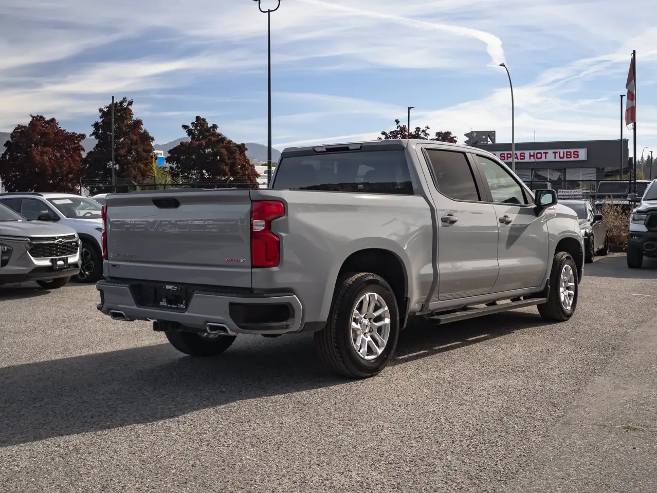 Chevrolet Silverado 1500 - Image 12
