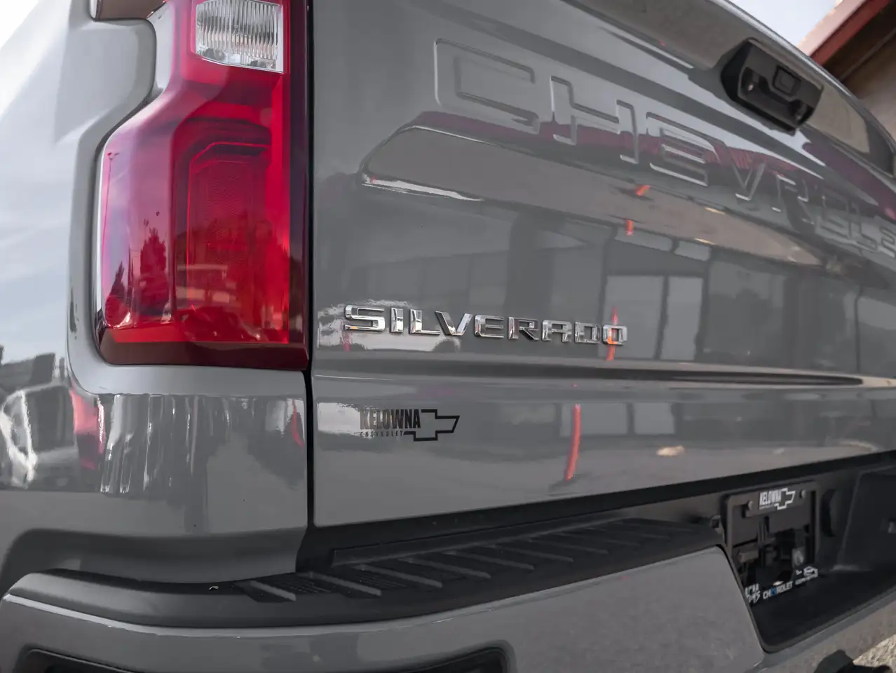 Chevrolet Silverado 1500 - Image 7