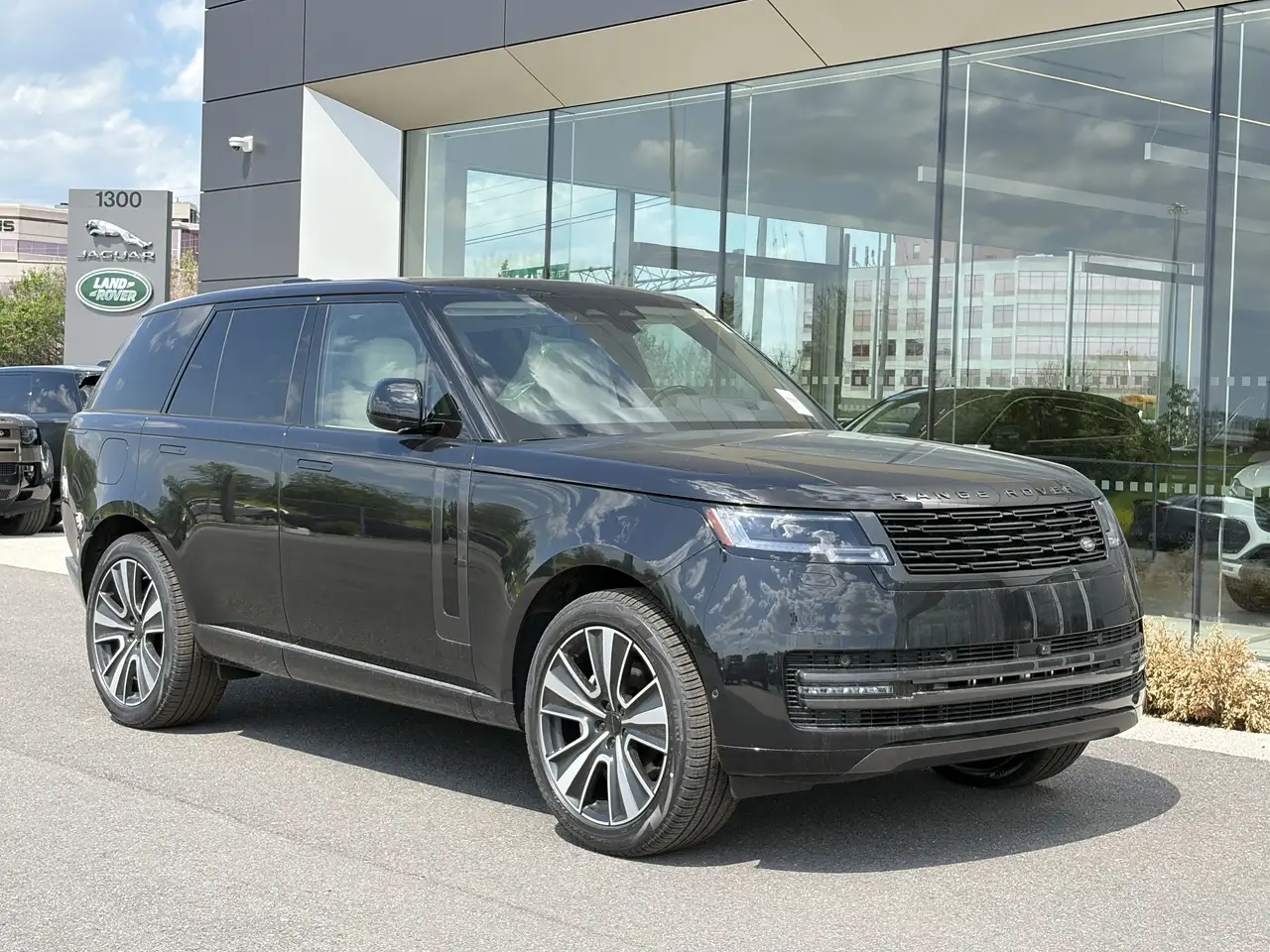Land Rover Range Rover - Image 8