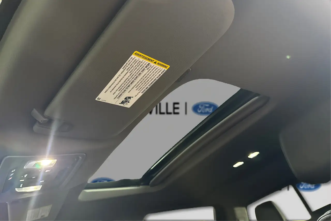 Chevrolet Silverado 1500 - Image 22