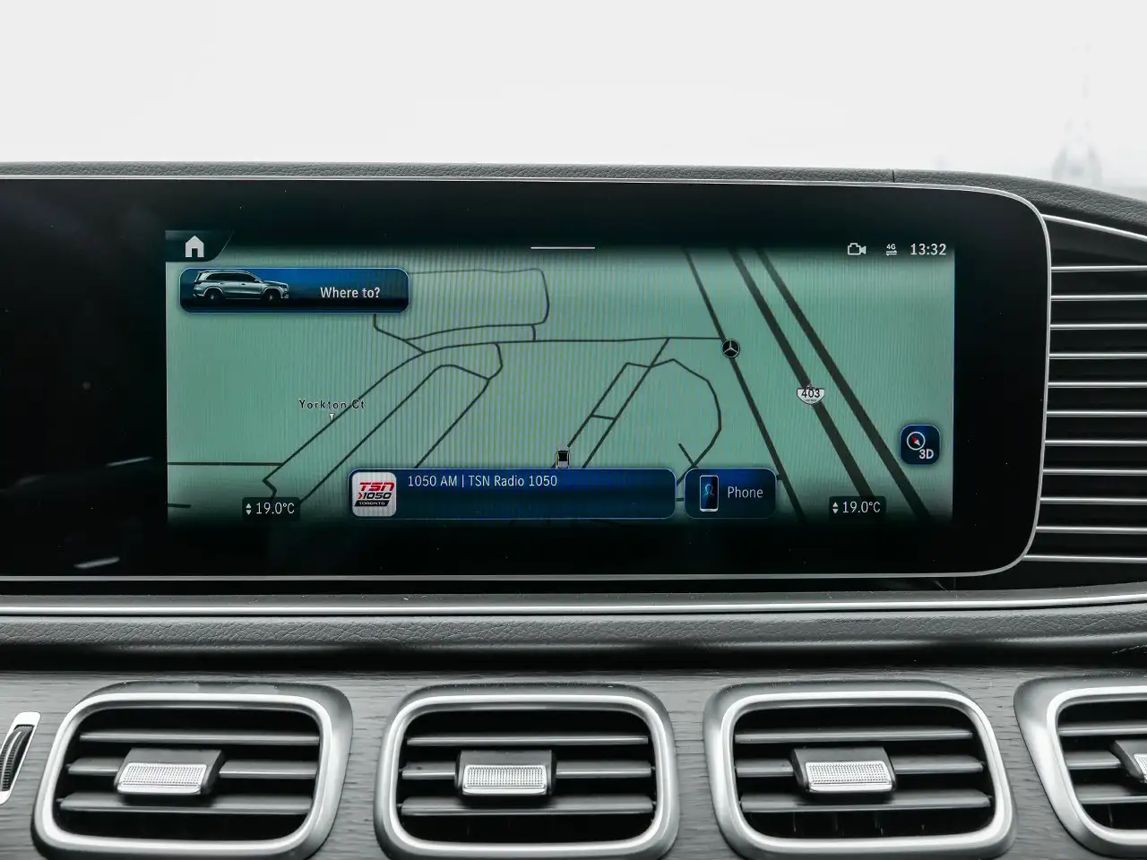 Mercedes-Benz GLS - Image 27