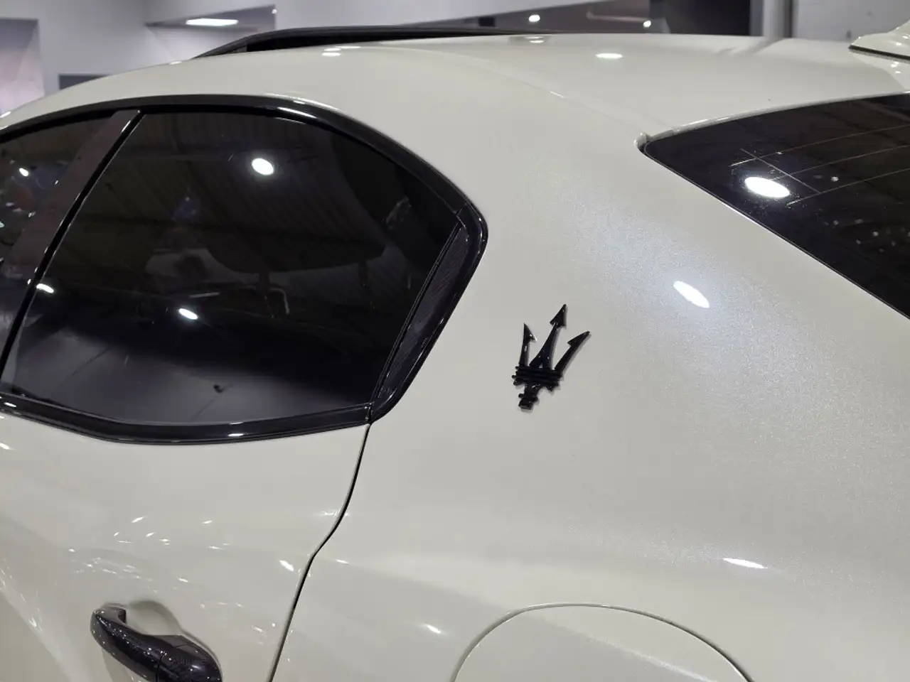 Maserati Ghibli - Image 25