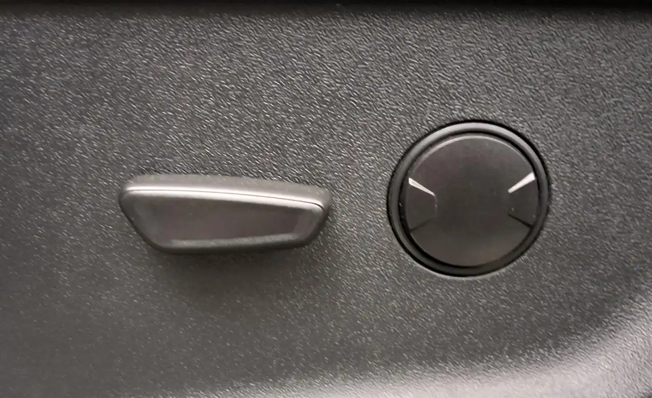Ford F-150 - Image 17