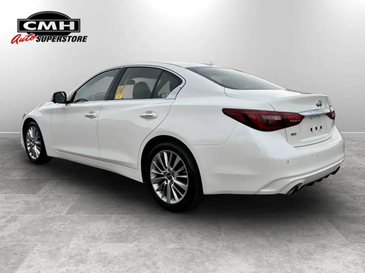 Infiniti Q50 - Image 3