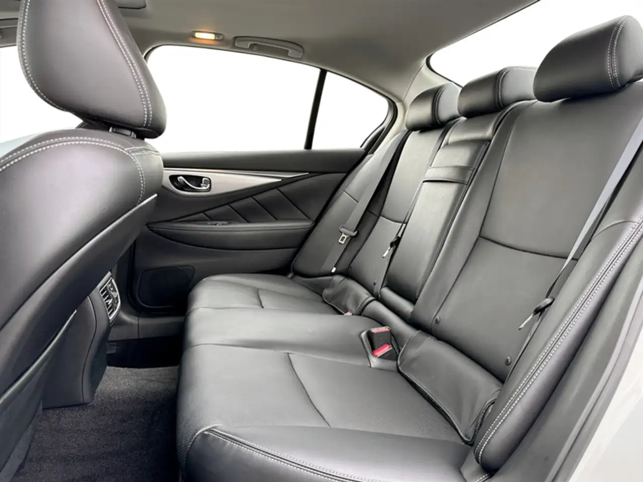 Infiniti Q50 - Image 16
