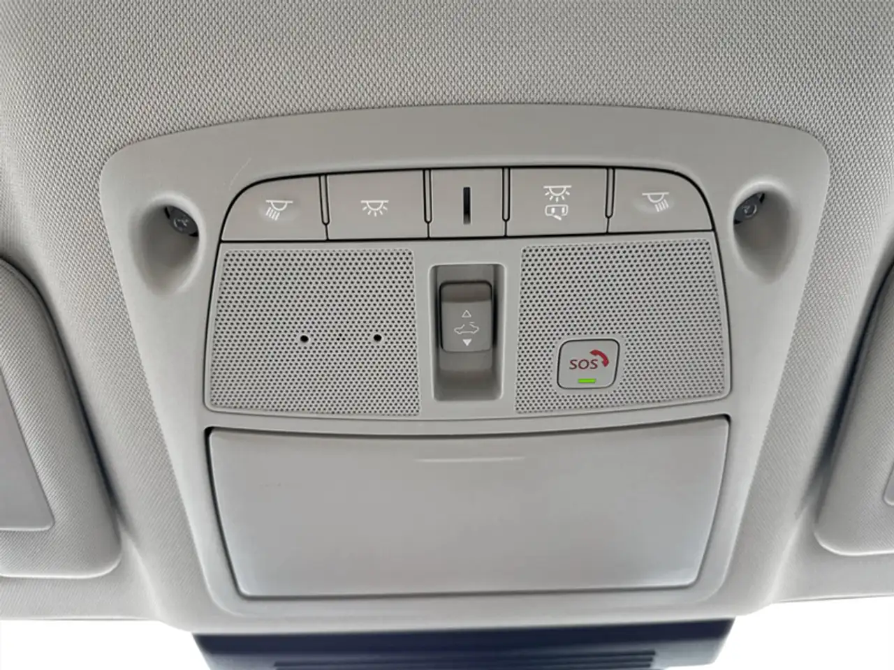Infiniti Q50 - Image 31