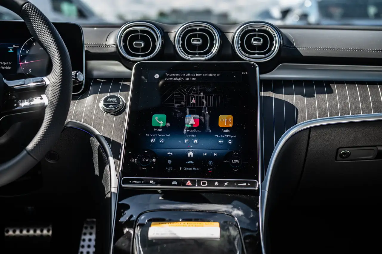 Mercedes-Benz C-Class - Image 11