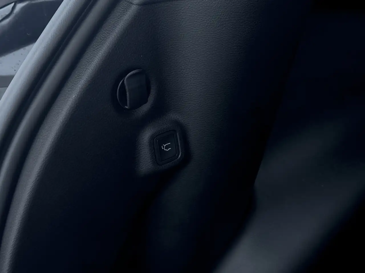 Jeep Compass - Image 30