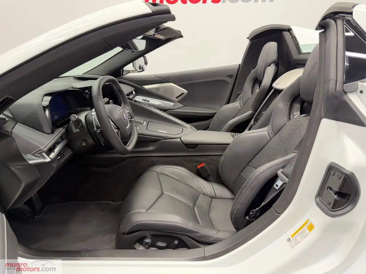 Chevrolet Corvette - Image 25