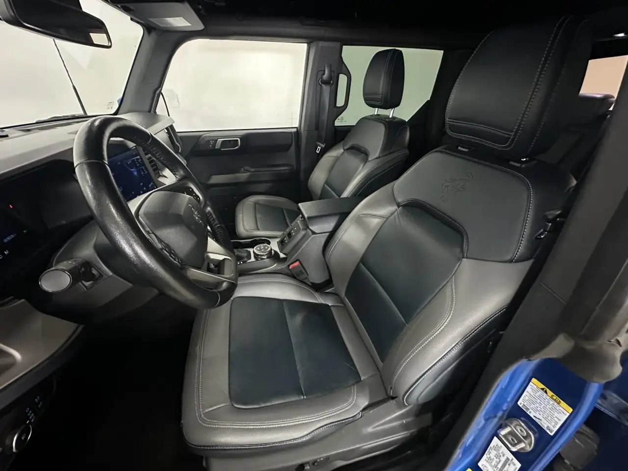 Ford Bronco - Image 12