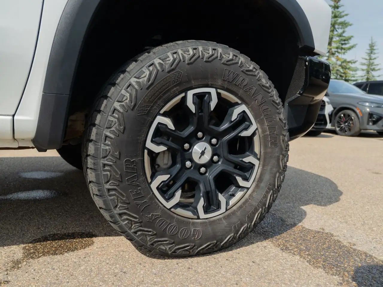 Chevrolet Silverado 1500 - Image 34
