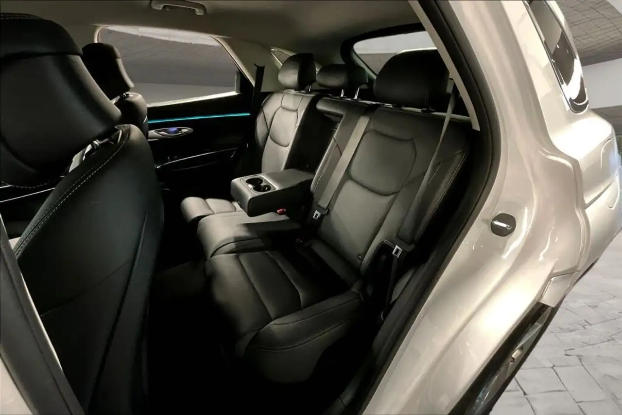 Genesis GV70 - Image 24