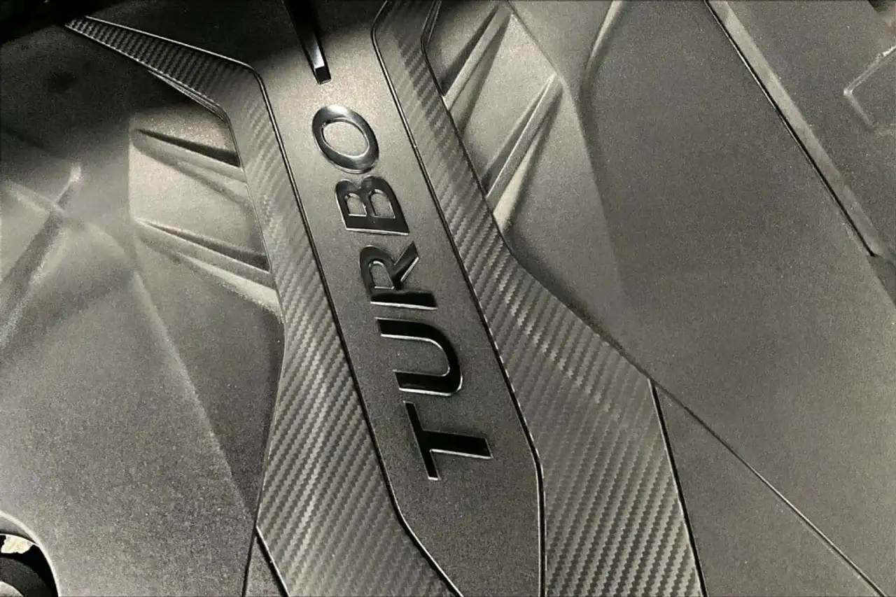 Genesis GV70 - Image 34