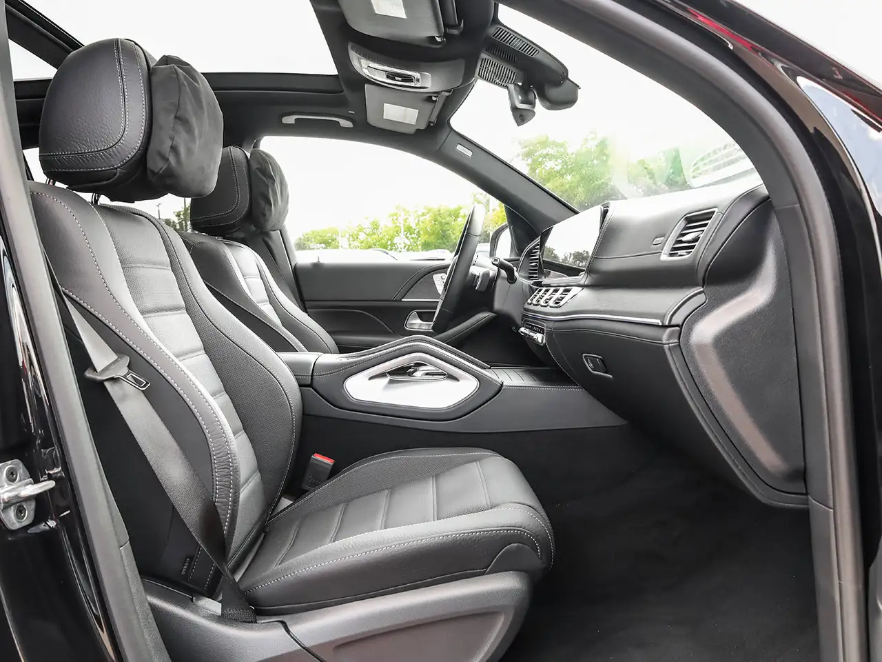 Mercedes-Benz GLE - Image 15