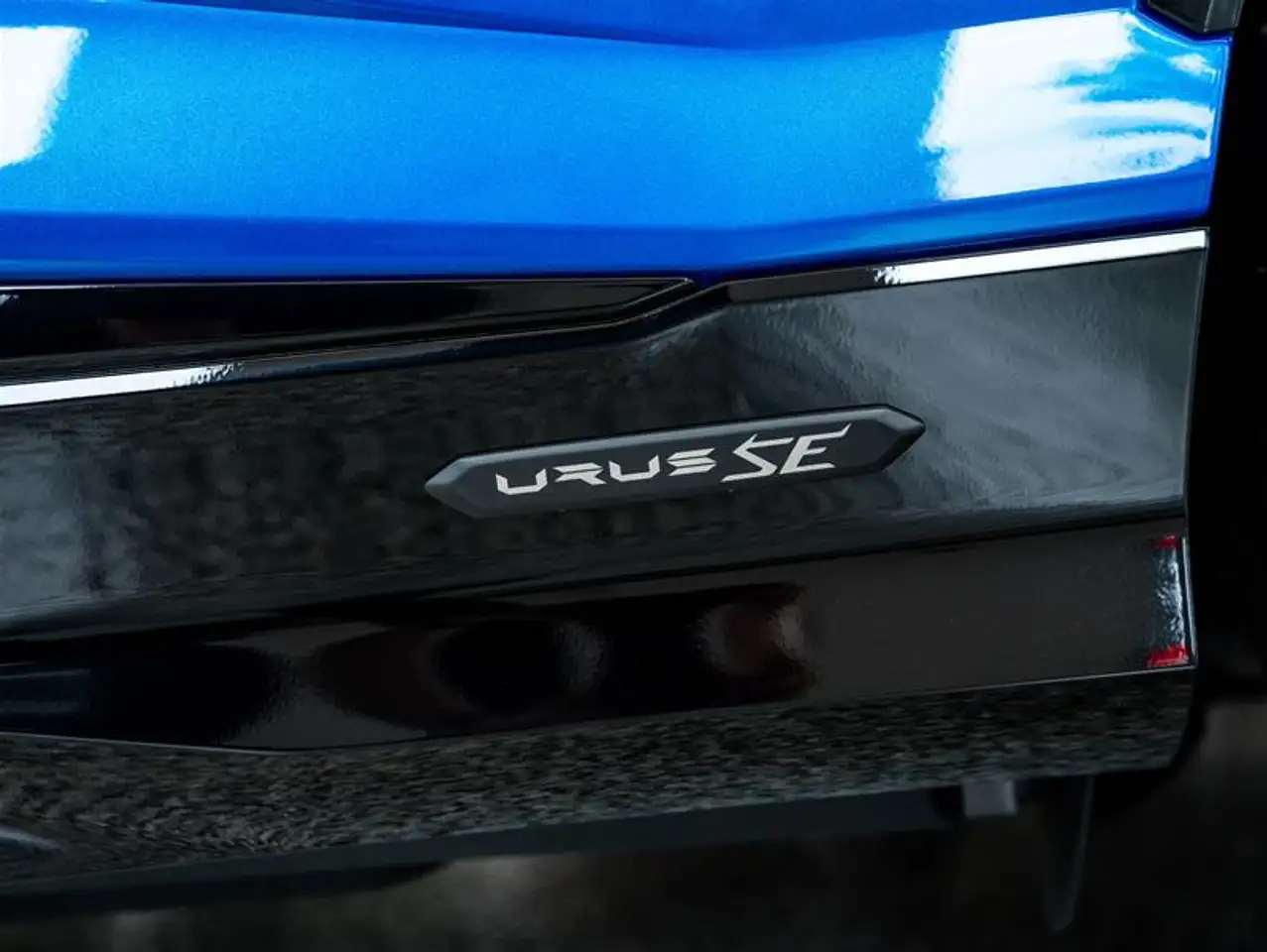 Lamborghini Urus - Image 35