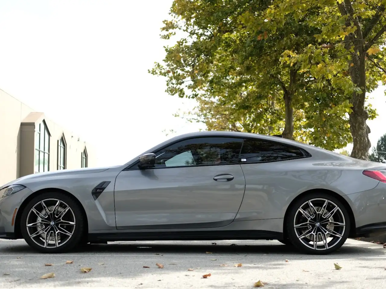 BMW M4 - Image 2