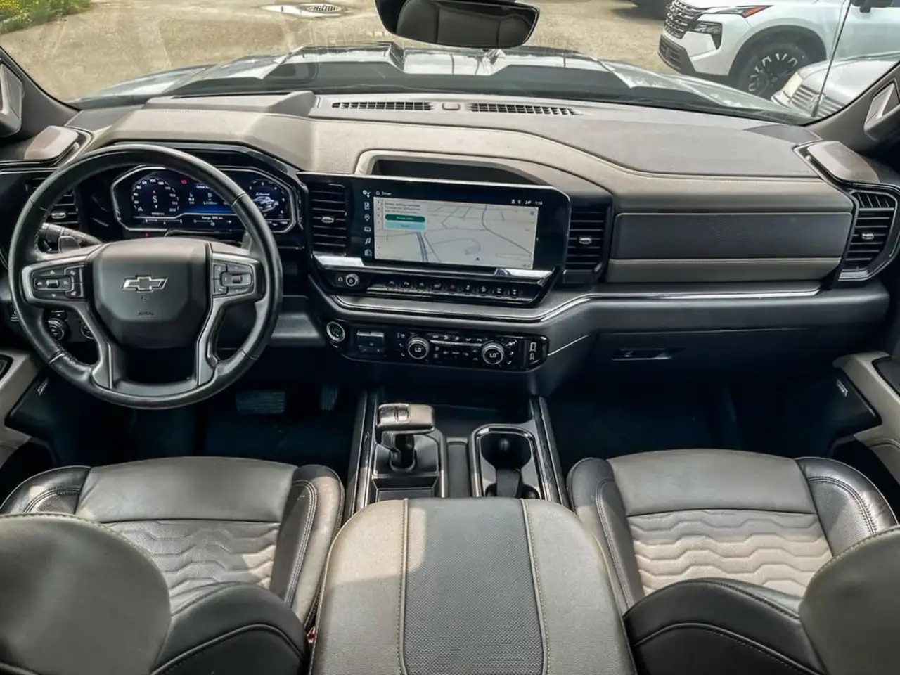 Chevrolet Silverado 1500 - Image 22