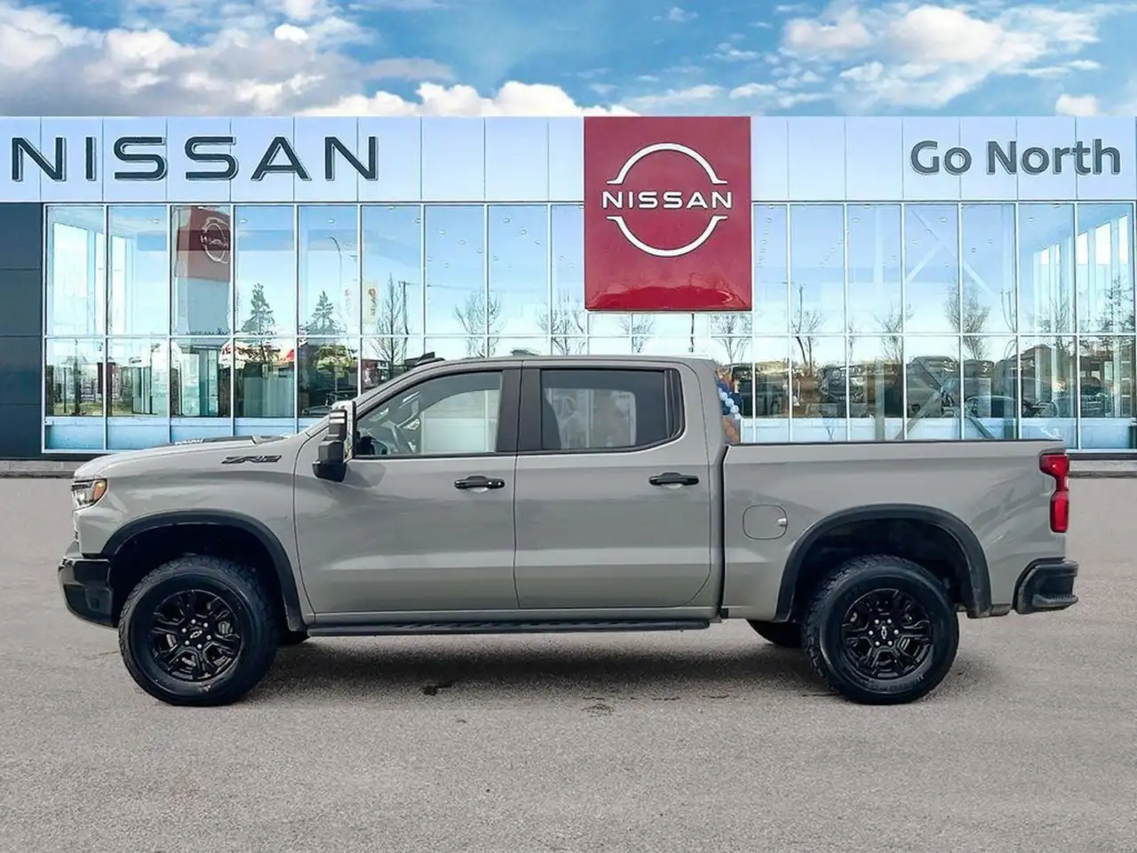 Chevrolet Silverado 1500 - Image 3
