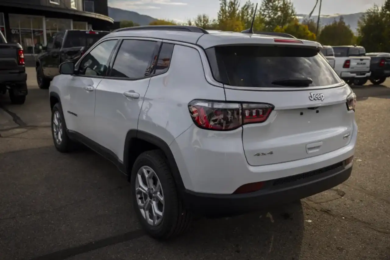 Jeep Compass - Image 20